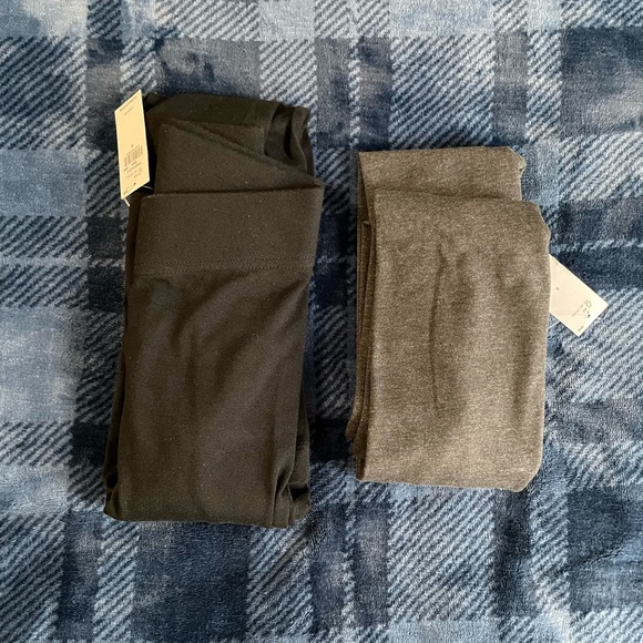 Old Navy Pants - NWT Old Navy Cropped Leggings Set
